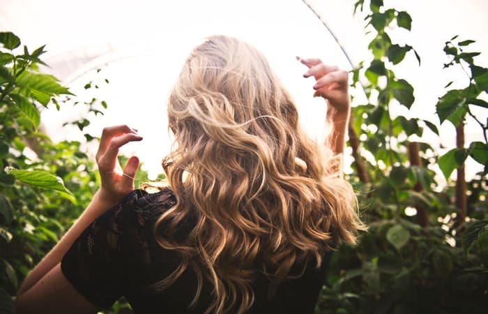 Como deixar o cabelo cacheado